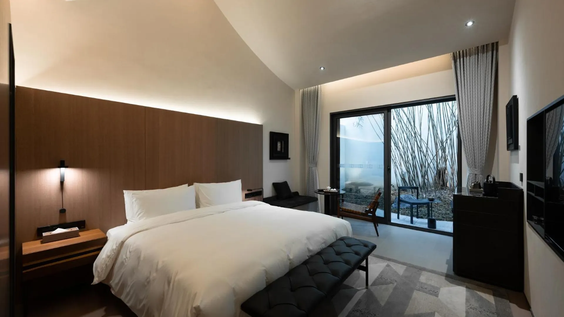 Отель Jiangnan House Guanqianjie Сучжоу