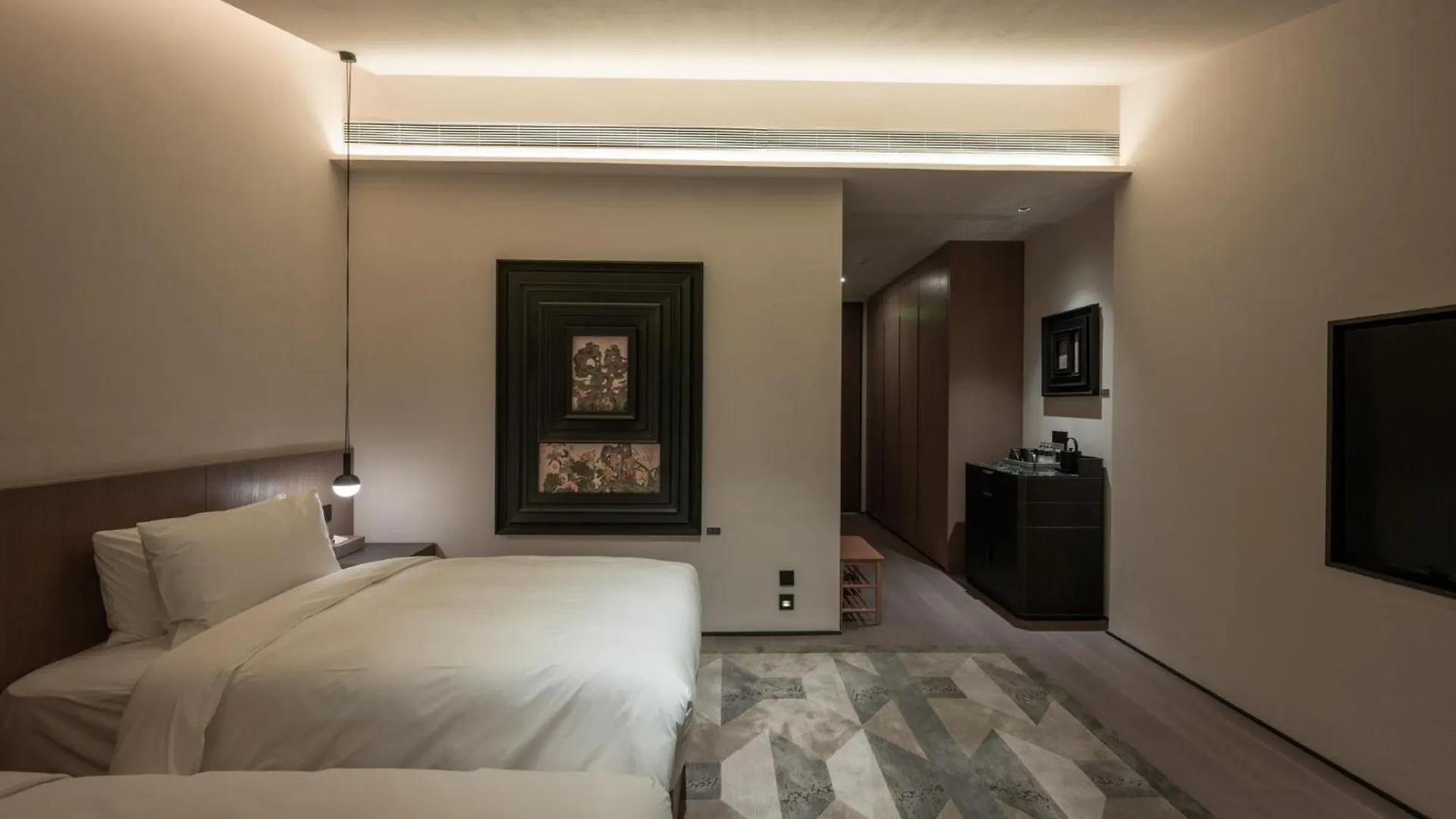 Jiangnan House Guanqianjie Hotel Suzhou  China