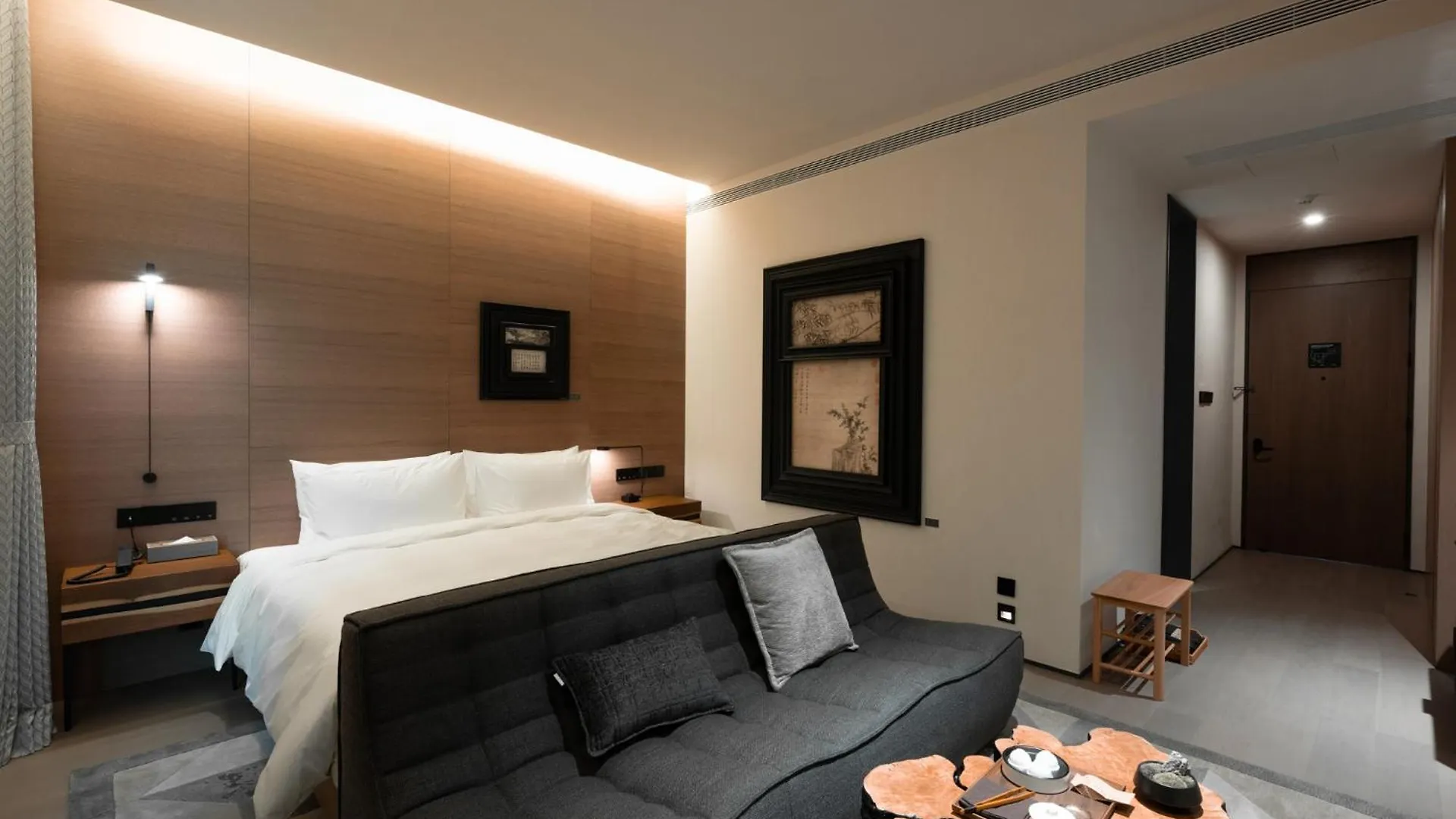 Jiangnan House Guanqianjie Hotel Suzhou  China